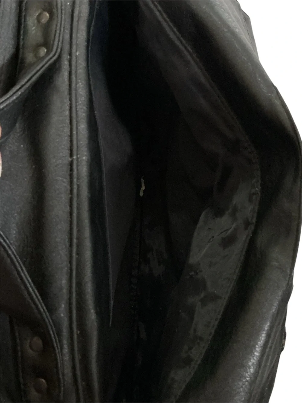 Men's Black Leather Messenger Bag - Classic Carry Computer Bag